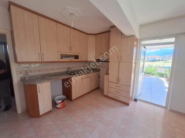 Nehirden Selçukbeyde Satılık 3+1 Daire