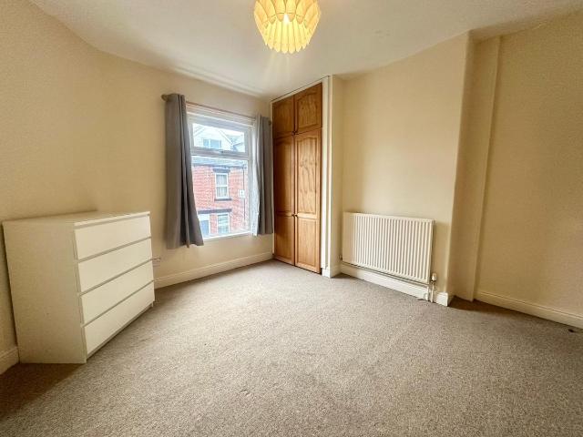 Neill Road, Sheffield S11, 2 bed terraced house to rent, £1,100 pcm | PrimeLocation