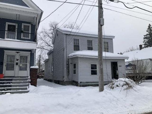 Neilson St