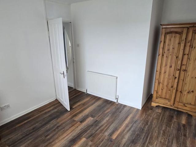 Neilvaig Drive, Glasgow G73, 3 bed flat to rent, £1,150 pcm | PrimeLocation