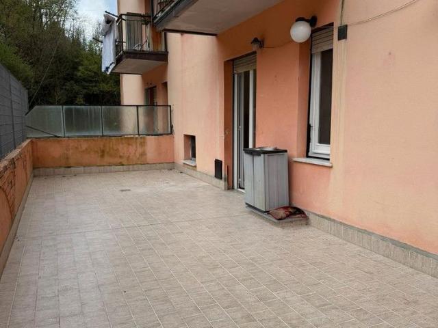 Neirone due camere con ampio terrazzo