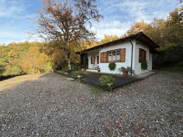 Nel comune di Magione, con una vista spettacolare sul lago T. 90m² Magione