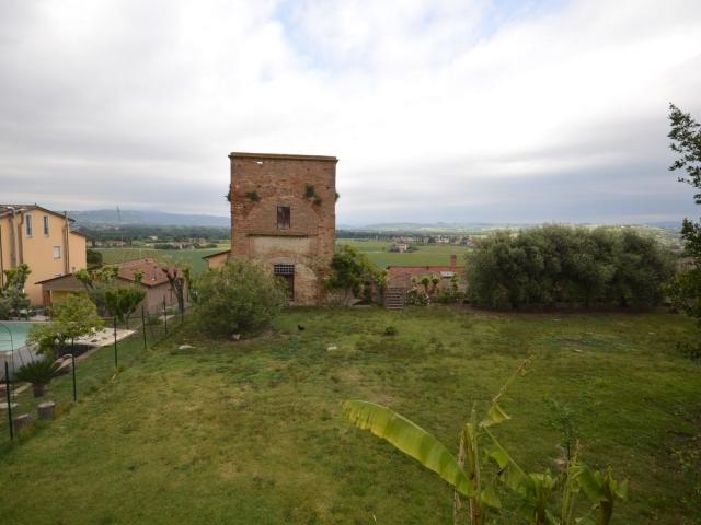 Nel cuore autentico di Torgiano, uno dei borghi più 710m² Torgiano