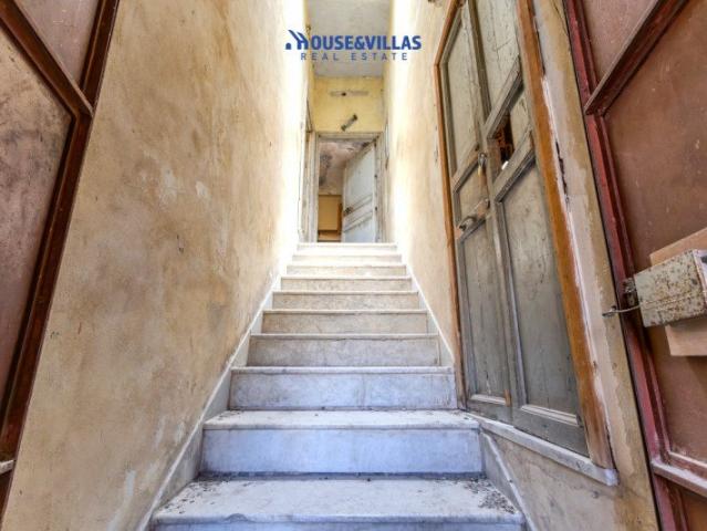 Nel cuore del centro storico di Noto, a pochi passi da Corso. 330m² Noto