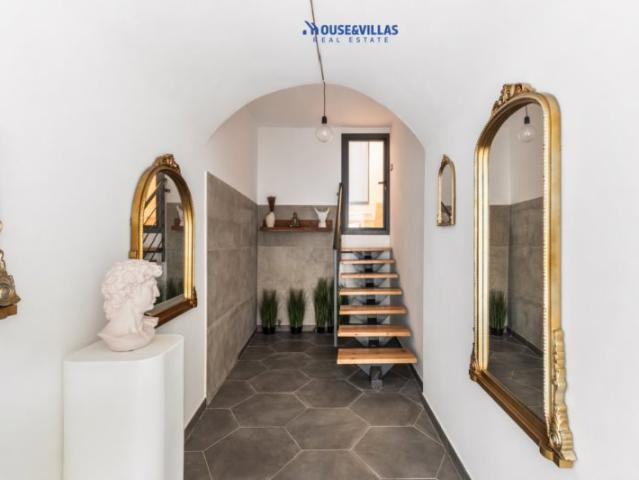 Nel cuore del centro storico di Noto, in via Zanardelli, Hou. 114m² Noto