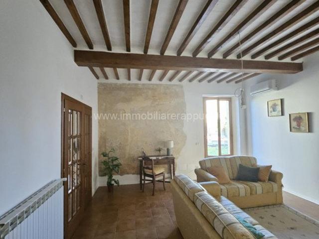 Nel cuore della parte alta del suggestivo centro storico di. 128m² Sinalunga