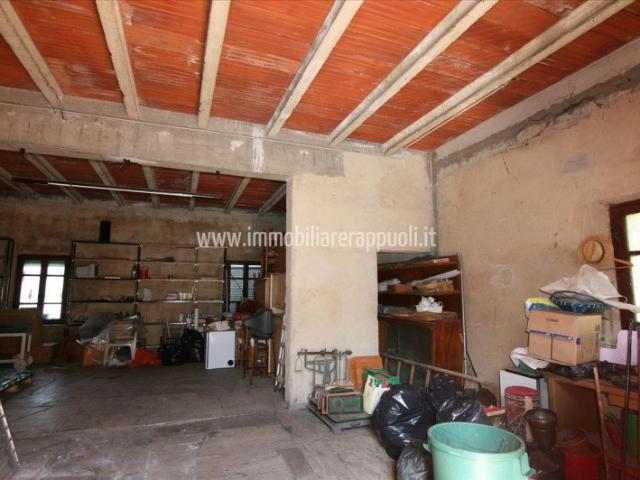 Nel cuore della pittoresca Trequanda, proponiamo in vendita. 261m² Trequanda