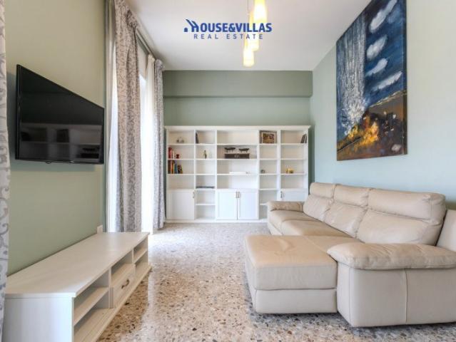 Nel cuore di Avola, direttamente su Piazza Umberto I, House&. 202m² Avola