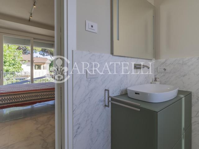 Nel cuore di Forte dei Marmi, a pochi passi dal mare e dai p. 250m² Forte dei Marmi