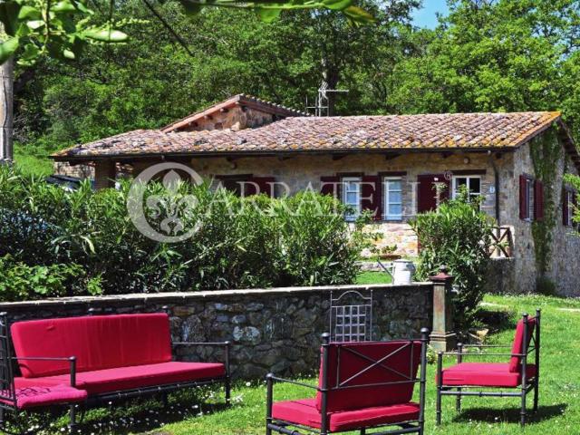Nel paesaggio più suggestivo della Maremma toscana, tra dolc. 700m² Manciano