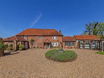 Nell Gwynn Cottage, London Colney. 4 bed house to rent £4,000 pcm £923 pw