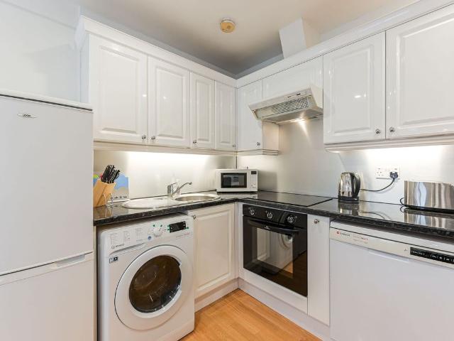 Nell Gwynn House, Chelsea, London SW3, Studio to rent, £2,850 pcm | PrimeLocation