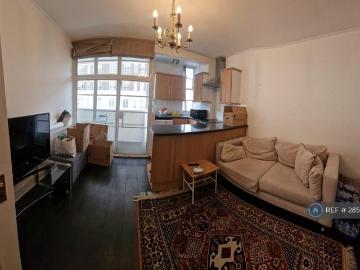 Nell Gwynn House, London, SW3 1 bed flat to rent £2,290 pcm £528 pw