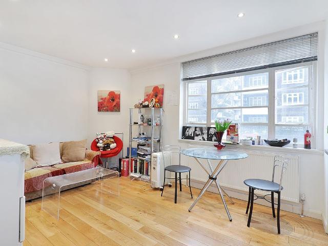Nell Gwynn House, Sloane Avenue, London SW3, 1 bed flat to rent, £2,816 pcm | PrimeLocation