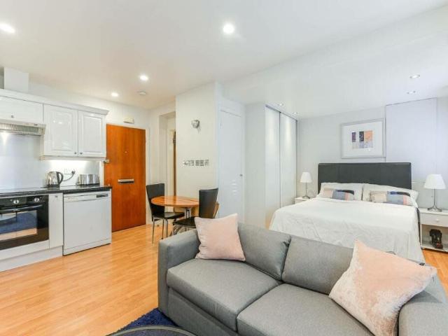 Nell Gwynn House, Sloane Avenue SW3, 1 bed flat to rent, £2,925 pcm | PrimeLocation