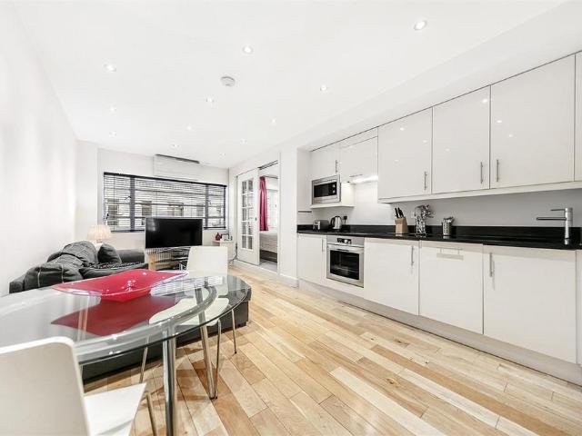 Nell Gwynn House, Sloane Avenue, SW3 1 bed flat to rent £3,100 pcm £715 pw