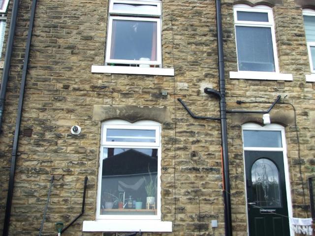 Nell Gap Lane, Middlestown. 1 bed terraced house to rent £750 pcm £173 pw