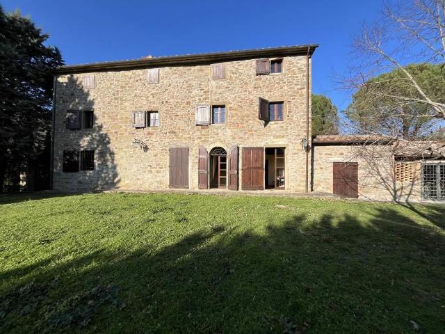 Nella valle del Niccone, la parte del comune di Cortona che. 360m² Cortona