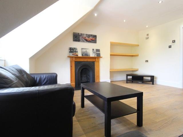 Nellfield Place, Top Floor Right AB10, 1 bed flat to rent, £565 pcm | PrimeLocation