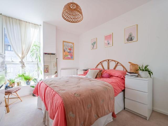 Nellie Cressall Way, Bow, London E3, 2 bed flat to rent, £2,600 pcm | PrimeLocation