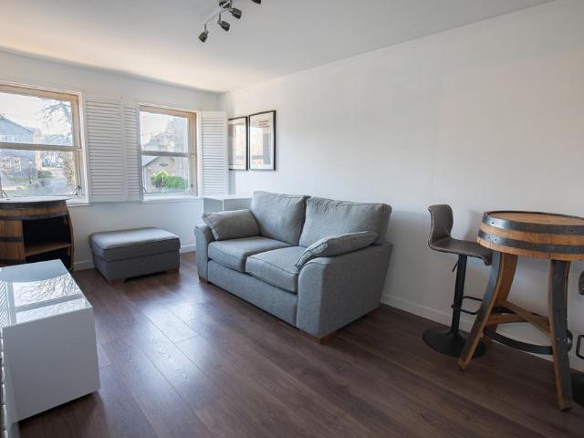 Nelson Court 1 bed apartment to rent £650 pcm £150 pw