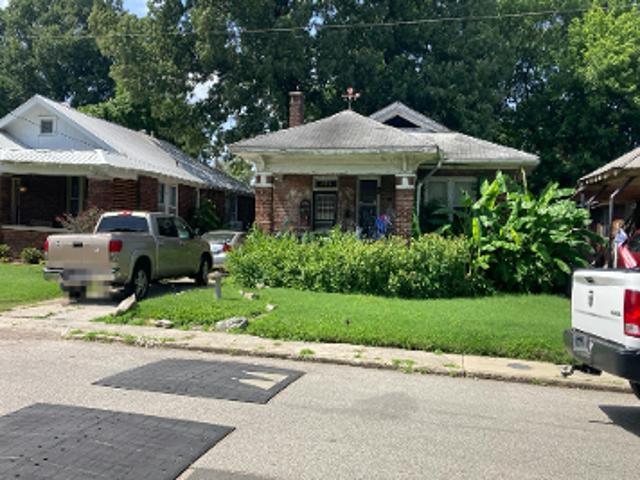 Nelson Ave