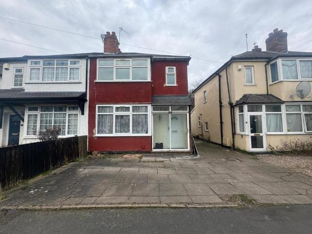 Nelson Avenue, Bilston, WV14 6RT 3 bed semi detached house £1,000 pcm £231 pw