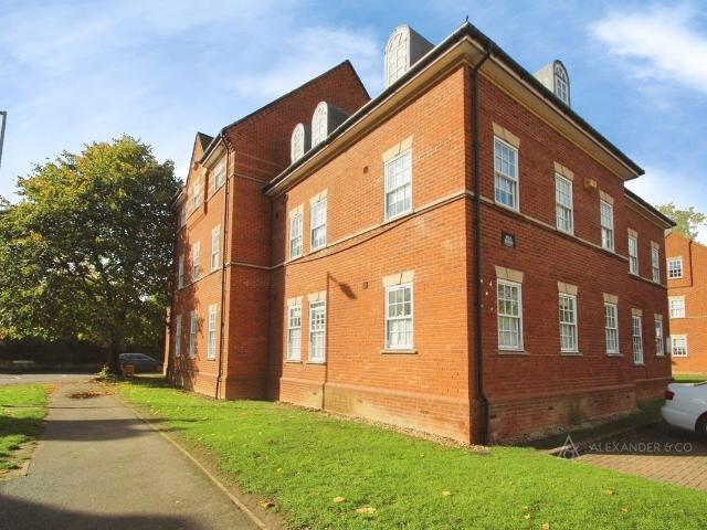 Nelson Street, Buckingham, Buckinghamshire MK18, 2 bed flat to rent, £1,250 pcm | PrimeLocation