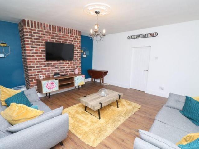 Nelson Street, Greenside, Ryton, 2 bedroom