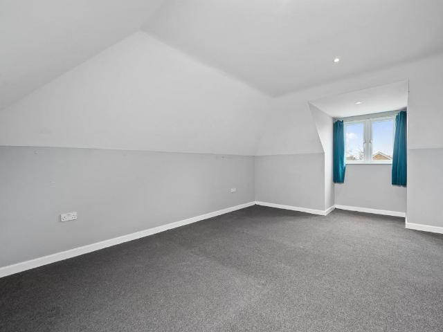Nelson Road, Twickenham TW2, 1 bed flat to rent, £1,400 pcm | PrimeLocation