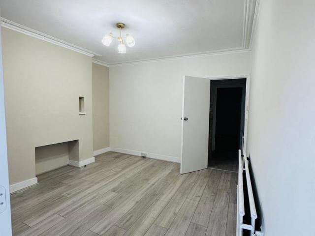 Nelson Road, Windsor, SL4 3 bed house to rent £2,400 pcm £554 pw