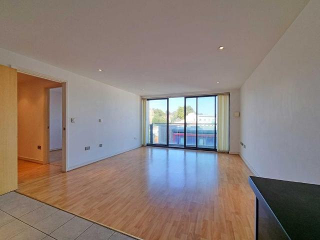 Neptune Marina, Coprolite Street. 2 bed apartment to rent £1,125 pcm £260 pw