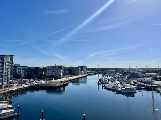 Neptune Square, Ipswich IP4 4 bed penthouse to rent £3,500 pcm £808 pw