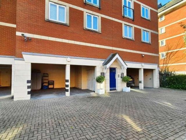 Neptune Square, Ipswich, IP4