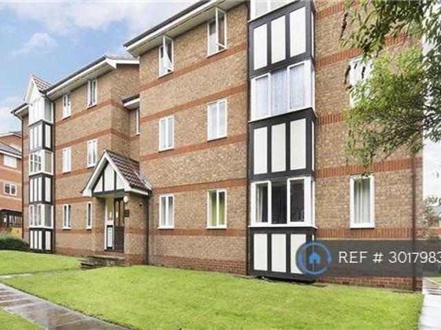Neptune Walk, London, DA8 2 bed flat to rent £1,450 pcm £335 pw