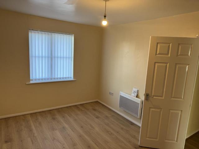 Nepaul Road, Manchester M9 2 bed flat to rent £1,000 pcm £231 pw