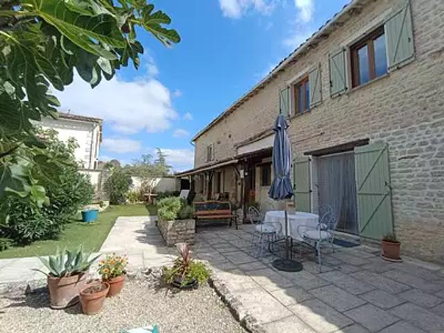 Néré 17510 Achat / Vente maison