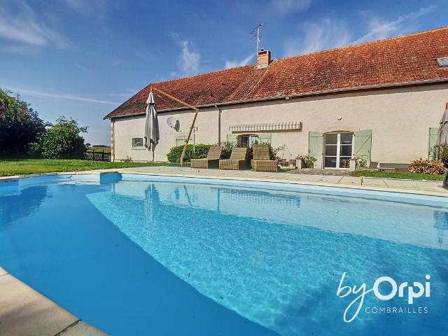 Neris Les Bains, Maison À Vendre à 5 mn des thermes 240m² Néris les Bains