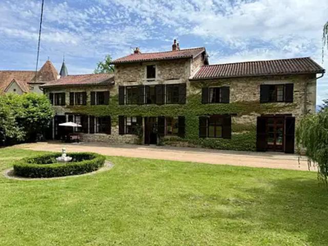 Néronde sur Dore 63120 Achat / Vente maison 10 pièces t10 terrasse parking