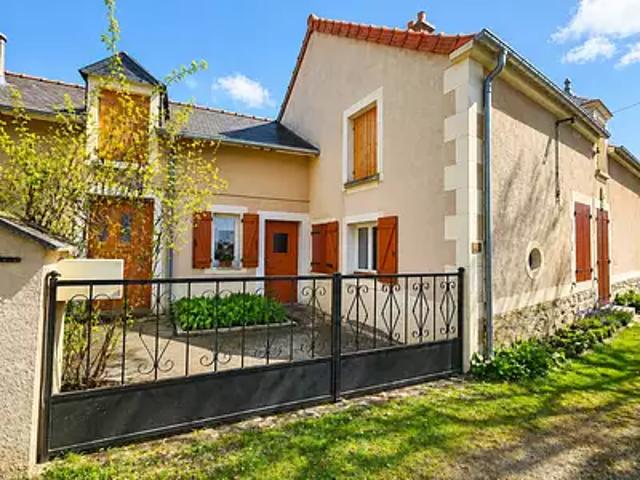 Nérondes 18350 Achat / Vente maison 3 pièces t3 terrasse