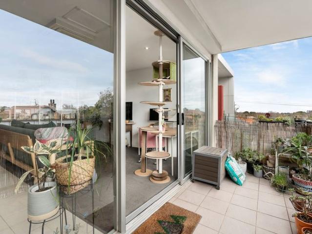 Nestled in a sought after pocket of Elsternwick