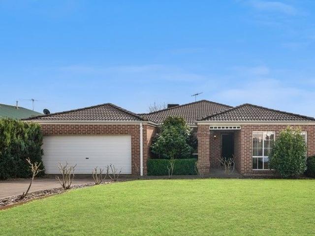 Nestled in a Welcoming Neighborhood: Your Perfect Blend of Comfort and Convenience