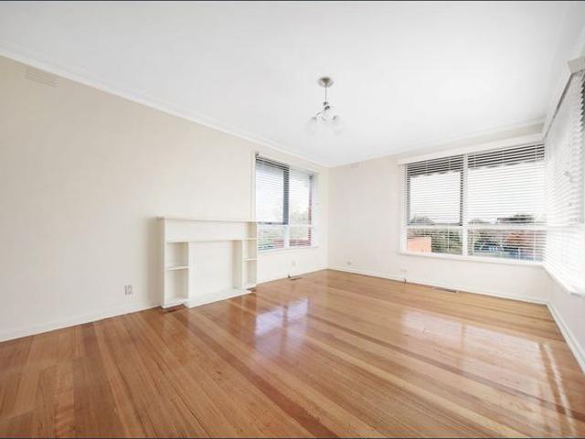 Nestled in an elevated position in Balwyn High School Zone