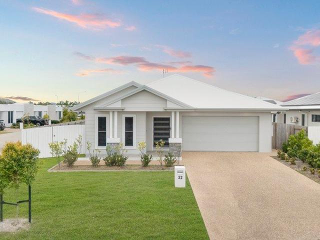 Nestled in the prestigious Harris Crossing estate offering a near new home ready to move into