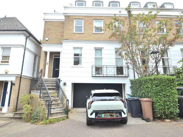 Nesbitt Square, Crystal Palace SE19, 5 bed semi detached house to rent, £3,250 pcm | PrimeLocation