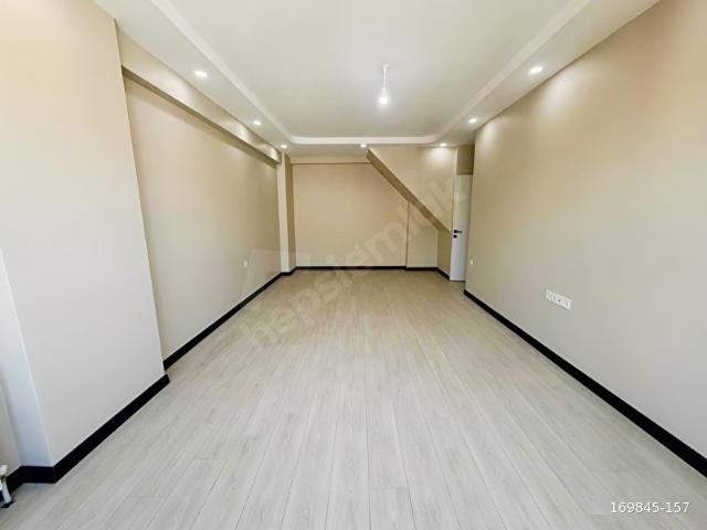 NES'DEN İSTASYON MAH MARMARAYA YÜRÜME MESAFESİNDE 180 M2 DUBLEKS