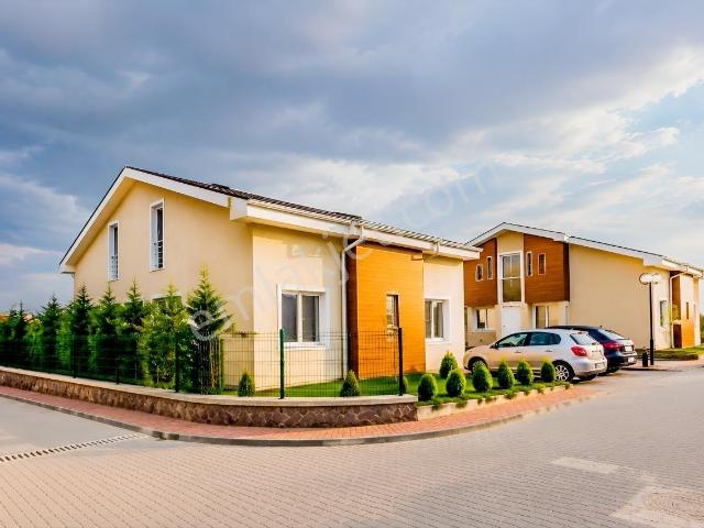 Nesibe Aydın Yanı Gölpark Sitesi Kiralık Büyük Bahçeli Villa