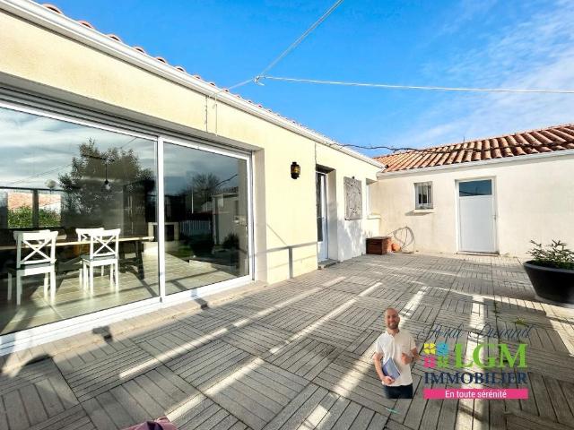 Nesmy – Maison familiale lumineuse avec grand jardin et doub. 129m² Nesmy