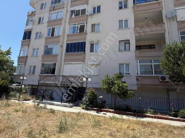 Nesrin Den Teşvikiye De 1. Kat Zeytinlik Ve Dağ Manzaralı 2+1