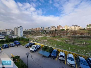 Nesrin Emlak'tan Güvenlikli Havuzlu Sitede Ara Kat